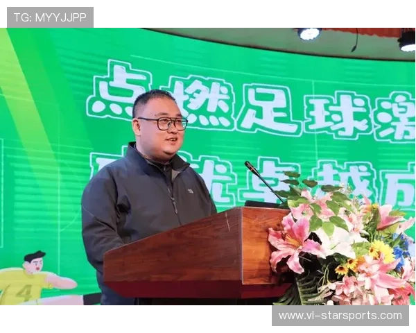 俱乐部与本地教育局合作开展校园足球讲座